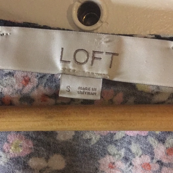 Ann Taylor Loft Floral Ruffle T-Shirt Loose Top Small - Picture 2 of 7